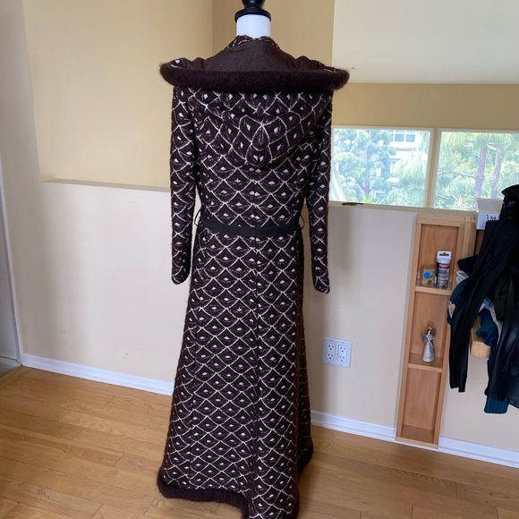 Cosplay! vintage Russian Princess coat. Big price cut. - Picture 3 of 7